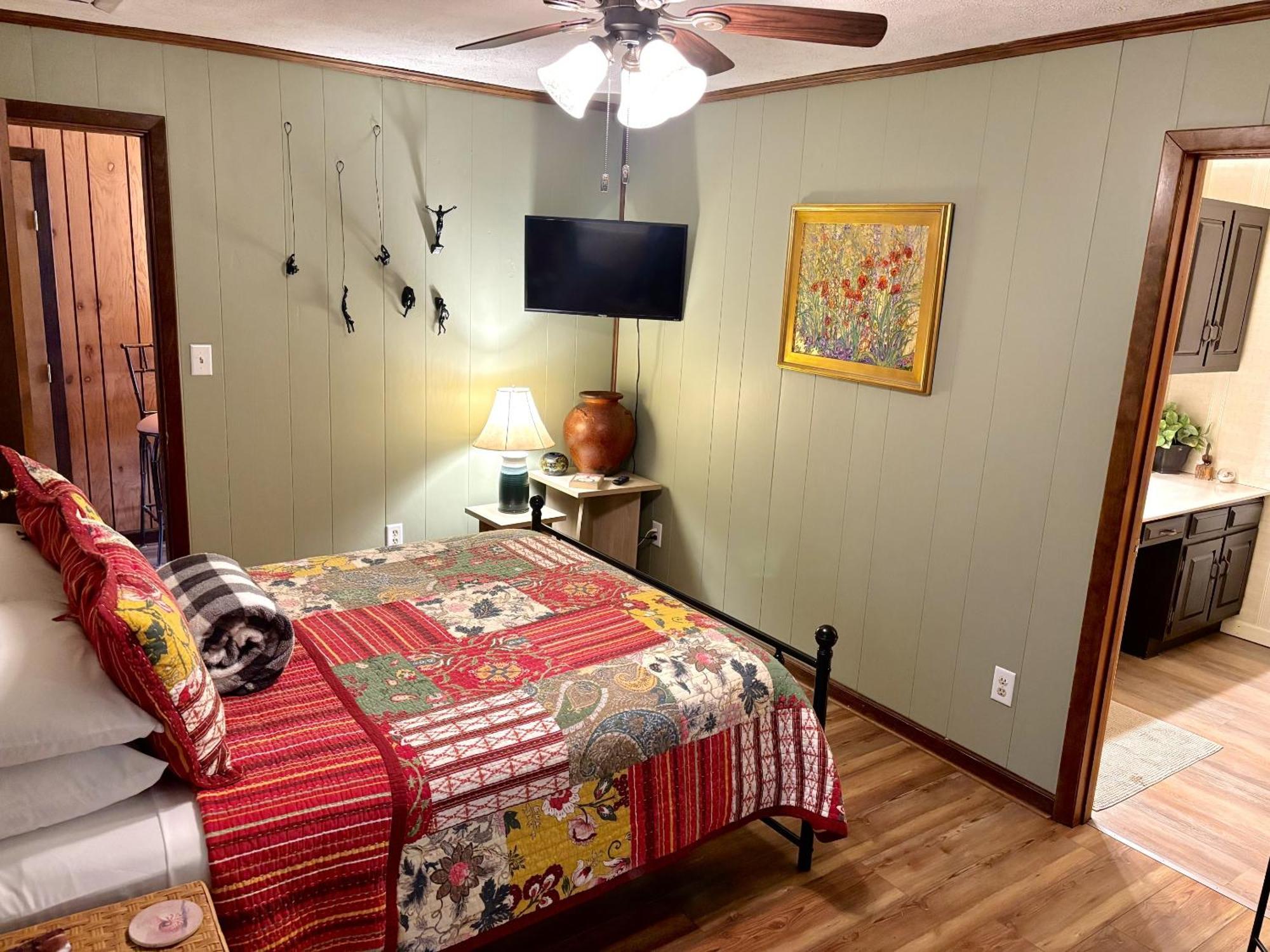 The Iris Garden Downtown Cottages And Suites Nashville Oda fotoğraf
